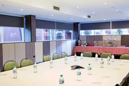 Metro Aspire, Sydney - 13