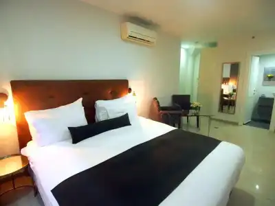 Sea Land Suites - 64