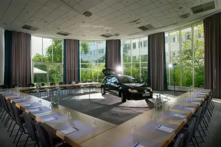 Wyndham Hannover Atrium - 11