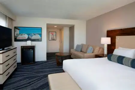 Courtyard by Marriott Key Largo - 2