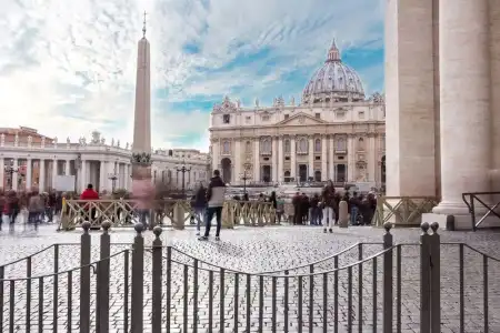 Few Steps from St. Peter - S&AR - 18