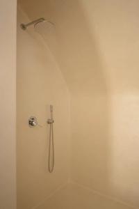 Este Luxury Suites - 20