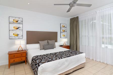 Mandalay Luxury Beachfront Apartments - 25