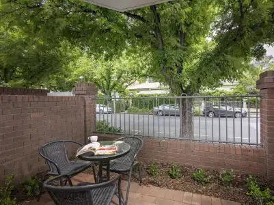 Adelaide Inn - 73
