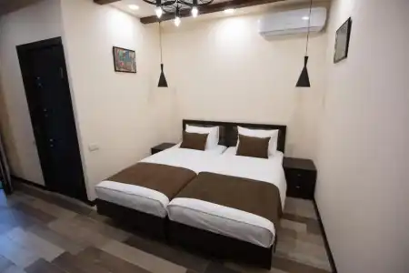 Boutique Living - 23