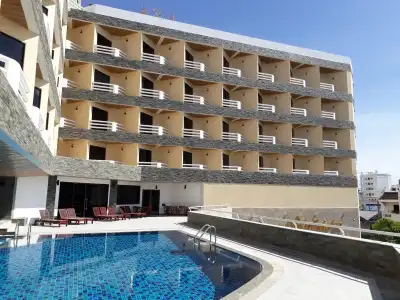 City Beach Resort - 15