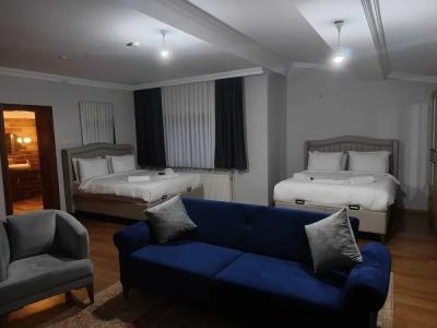 Royal Garden Suite - 76