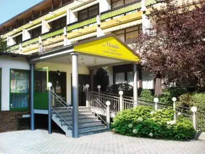 KurUnter den Linden - 0