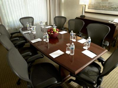 DoubleTree by Hilton Charlotte Airport - 15