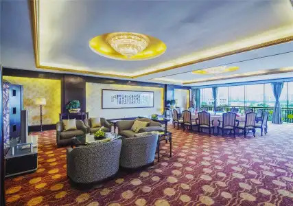 Howard Johnson Pearl Plaza Wuhan - 17