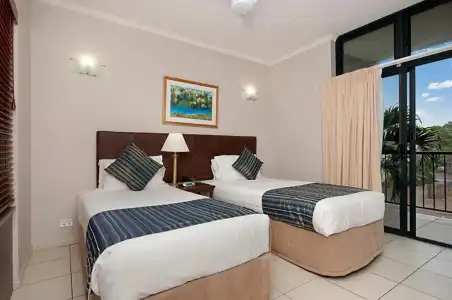 Southern Cross Atrium Apartments - 111