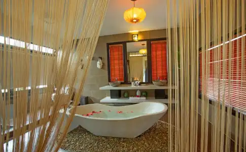 East West Villa - 8