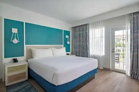 DoubleTree Suites by Hilton Naples - 128