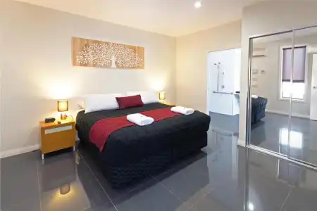 Cardiff Executive Apartments - 35