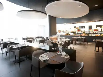 Novotel Basel City - 28