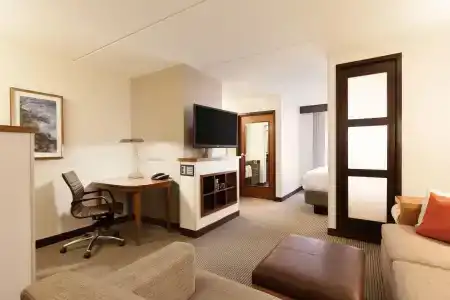 Hyatt Place Orlando Airport - 2