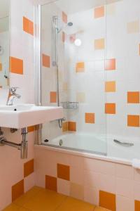 B&B Figueras - 65