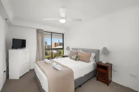 Gemini Court Holiday Apartments - 427
