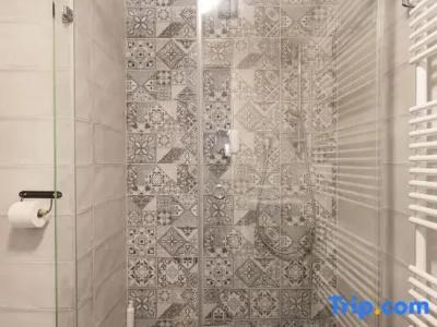 SWU Broadway - 170