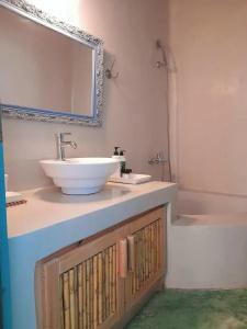 Nissia Beach Apartments and Suites - 30