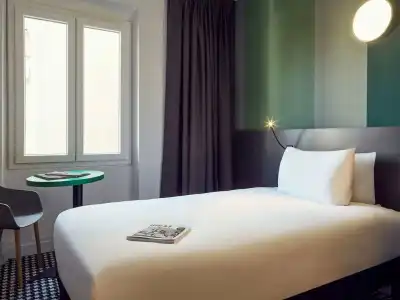 Hôtel Ibis Styles Marseille Vieux Port - 3