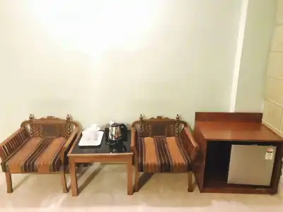 Skylink Suites & Apartments - 4