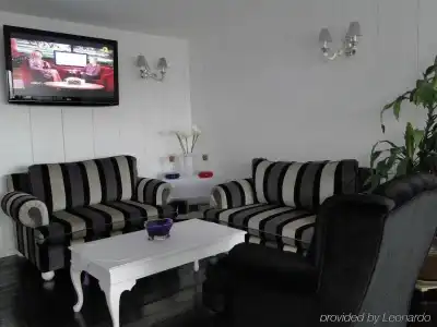 The Life & Spa - 5