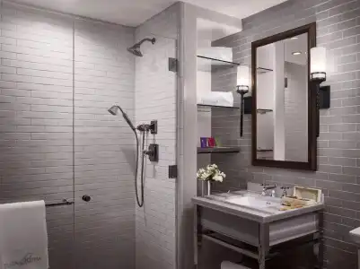 Plaza La Reina - 6