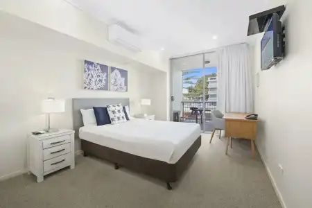 Macquarie Waters Boutique Apartment - 41