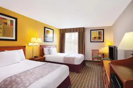 La Quinta Inn by Wyndham Orlando International Drive North - 14