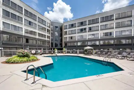 DoubleTree by Hilton Columbus - 13