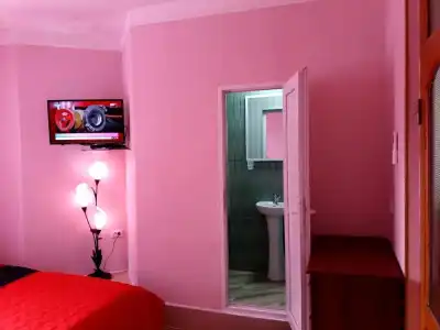 Guesthouse Next to Beach - 9