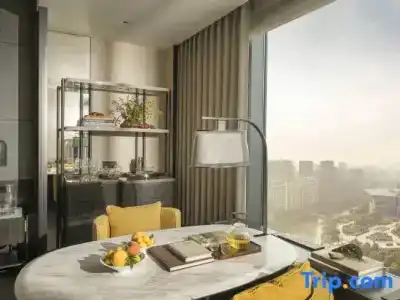 Four Seasons At Centre - 99