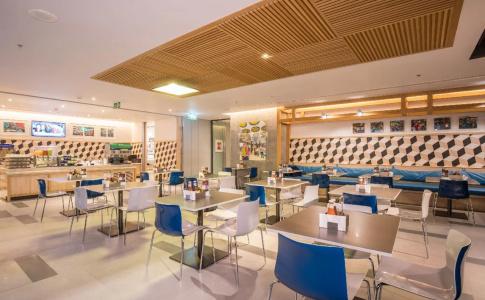 Holiday Inn Express Bangkok Sathorn by IHG - 29