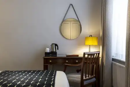 Sloane Place - 19