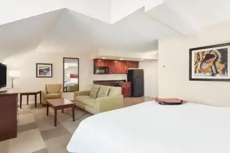 Hampton Inn Colchester - 58