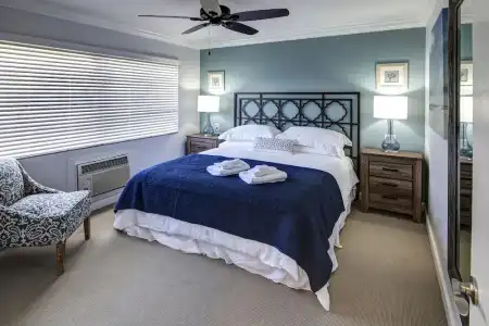May-Dee Suites - 56