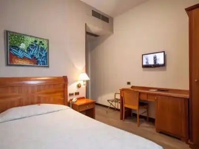 Astoria - 12