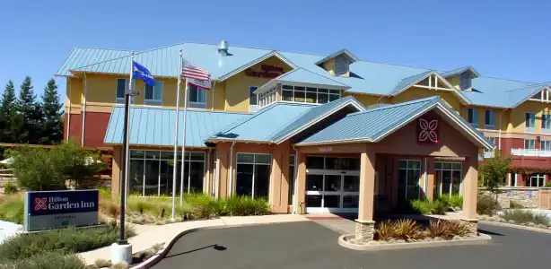 Hilton Garden Inn Sonoma County Airport - 18