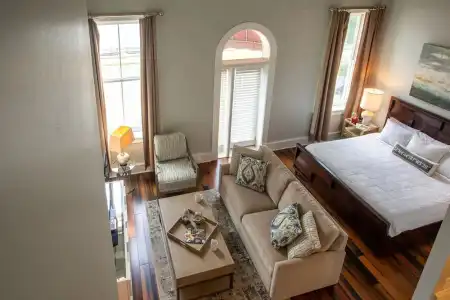 Olde Harbour Inn, Historic Inns of Savannah. - 108