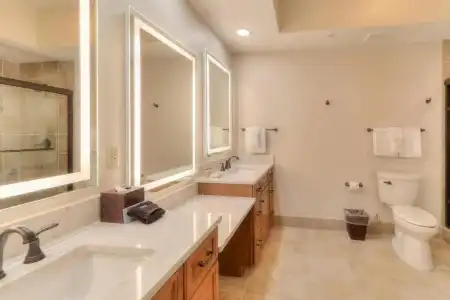 RiverStone Condo Resort & Spa - 4
