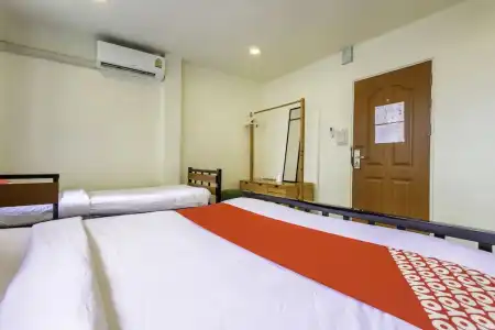 OYO 928 Leaf Hostel - 52