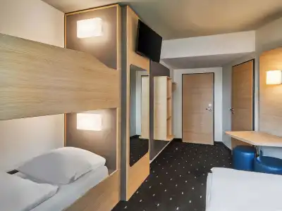 B&B Frankfurt-West - 34