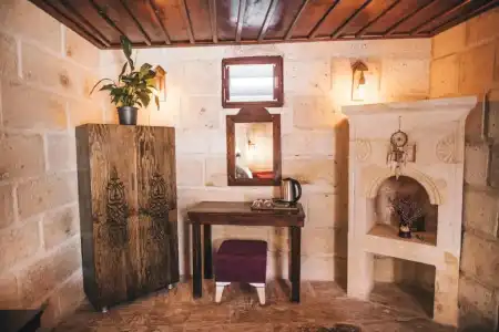 Tale Cave Inn - 8