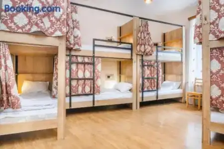 Hostel Pushkin 10 - 2