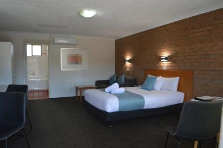 James Street Motor Inn - 54
