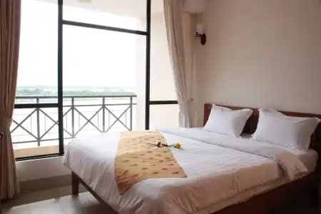 Lux Riverside & Apartment - 113