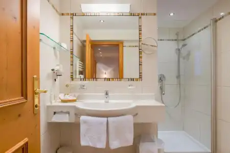 Hotel-Garni Jakober - 73