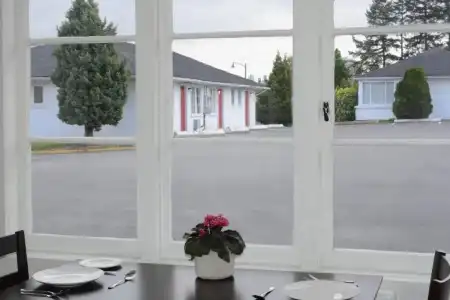 2400 Motel - 58