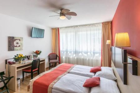Hôtel Bon Port - 36